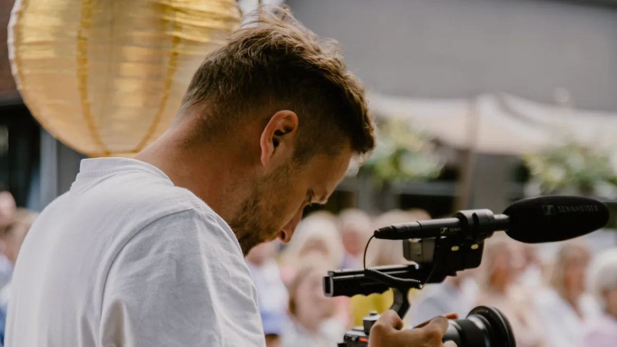 Praxisnaher Video-Workshop mit professioneller Kamera